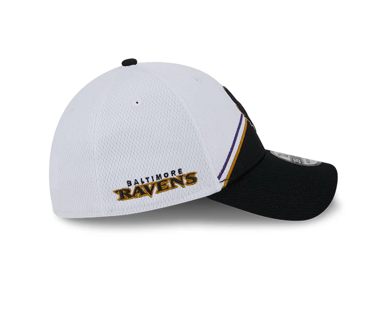 Baltimore Ravens New Era 2023 Sideline 39THIRTY Flex Hat - White/Black - Image 5