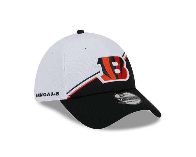 Cincinnati Bengals New Era 2023 Sideline 39THIRTY Flex Hat - White/Black - Image 3