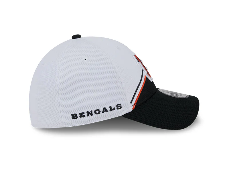 Cincinnati Bengals New Era 2023 Sideline 39THIRTY Flex Hat - White/Black - Image 7