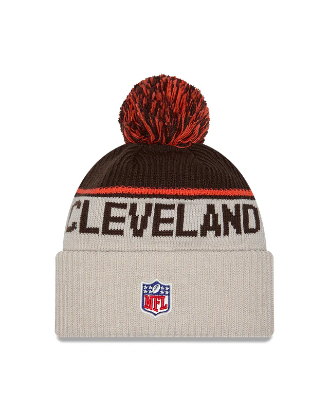 Cleveland Browns 2024 New Era NFL Sideline Historic Cuffed Pom Knit - Cream - Image 2