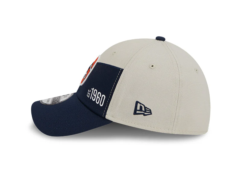 Denver Broncos New Era 2023 Historic Sideline 39THIRTY Flex Hat - Cream/Navy - Image 4