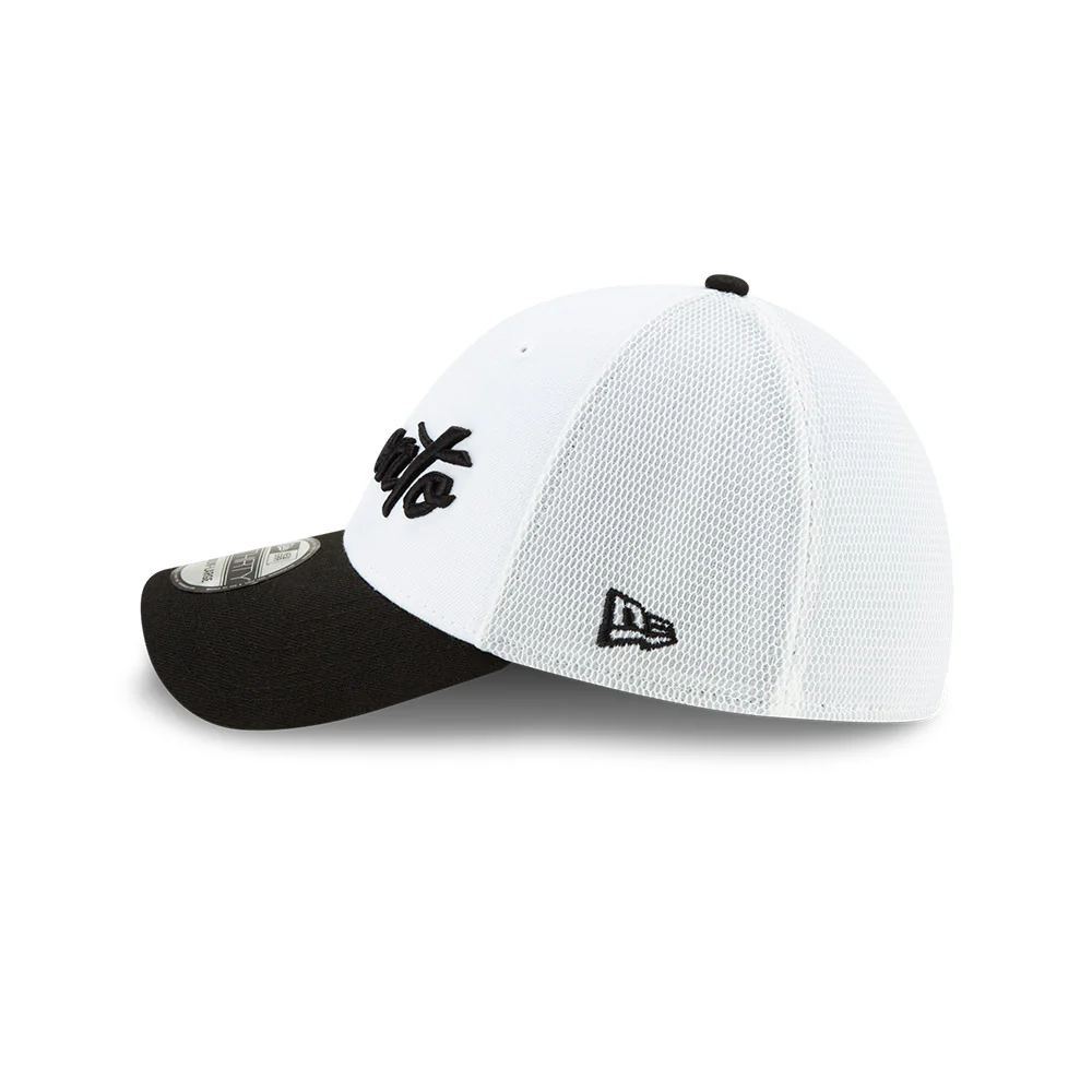 Earned Not Given Toronto Raptors 39Thirty Holiday Edition CS19 White/Black New Era FlexFit - Image 4