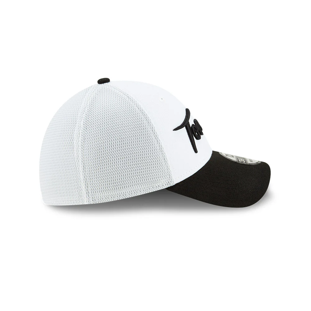 Earned Not Given Toronto Raptors 39Thirty Holiday Edition CS19 White/Black New Era FlexFit - Image 5