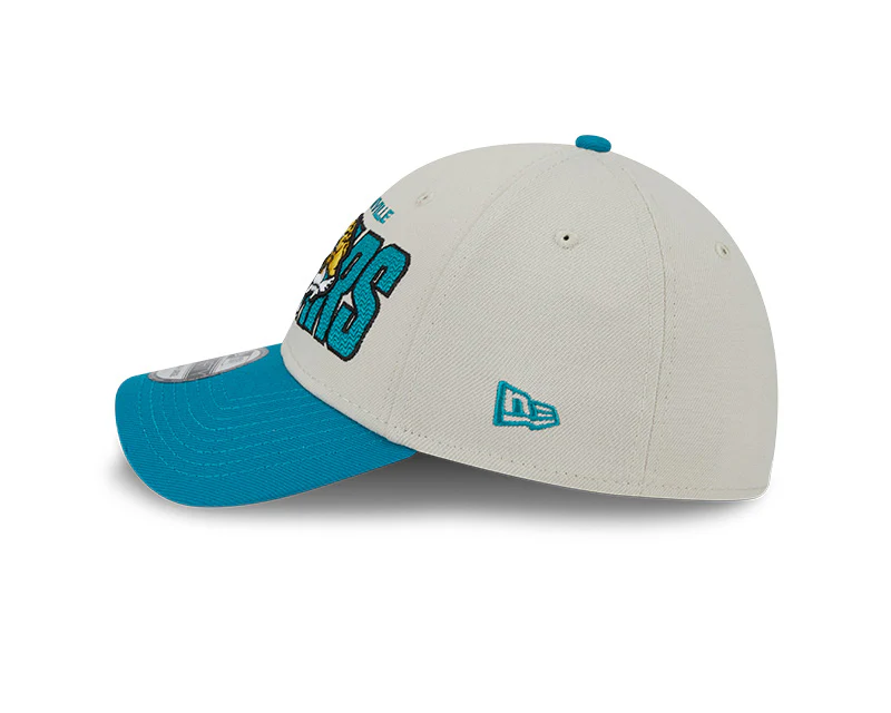 Jacksonville Jaguars New Era 2023 NFL Draft 39THIRTY Flex Hat - Cream - Image 3