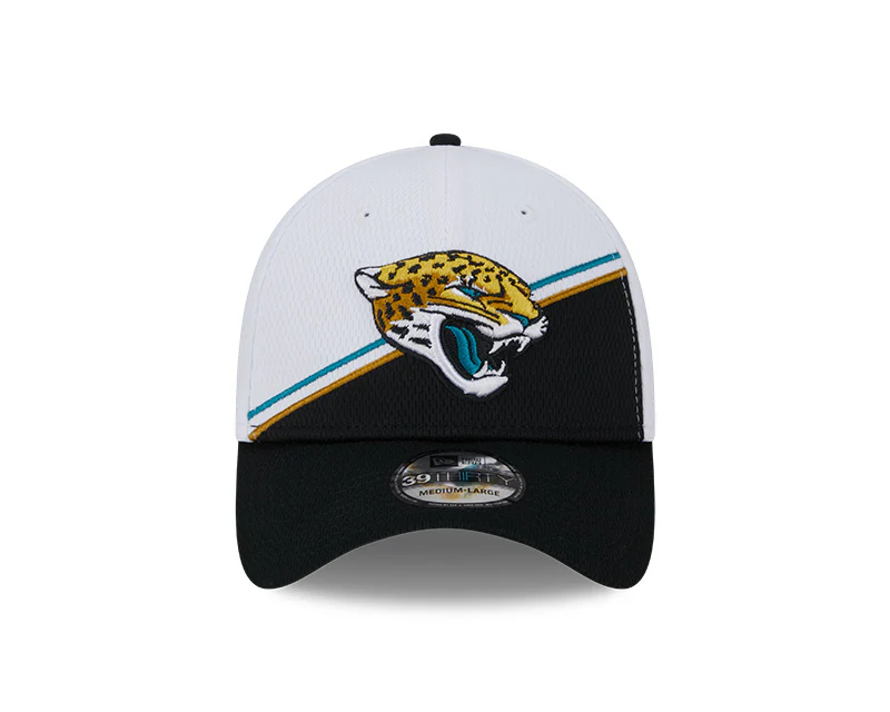 Jacksonville Jaguars New Era 2023 Sideline 39THIRTY Flex Hat - White/Black - Image 2