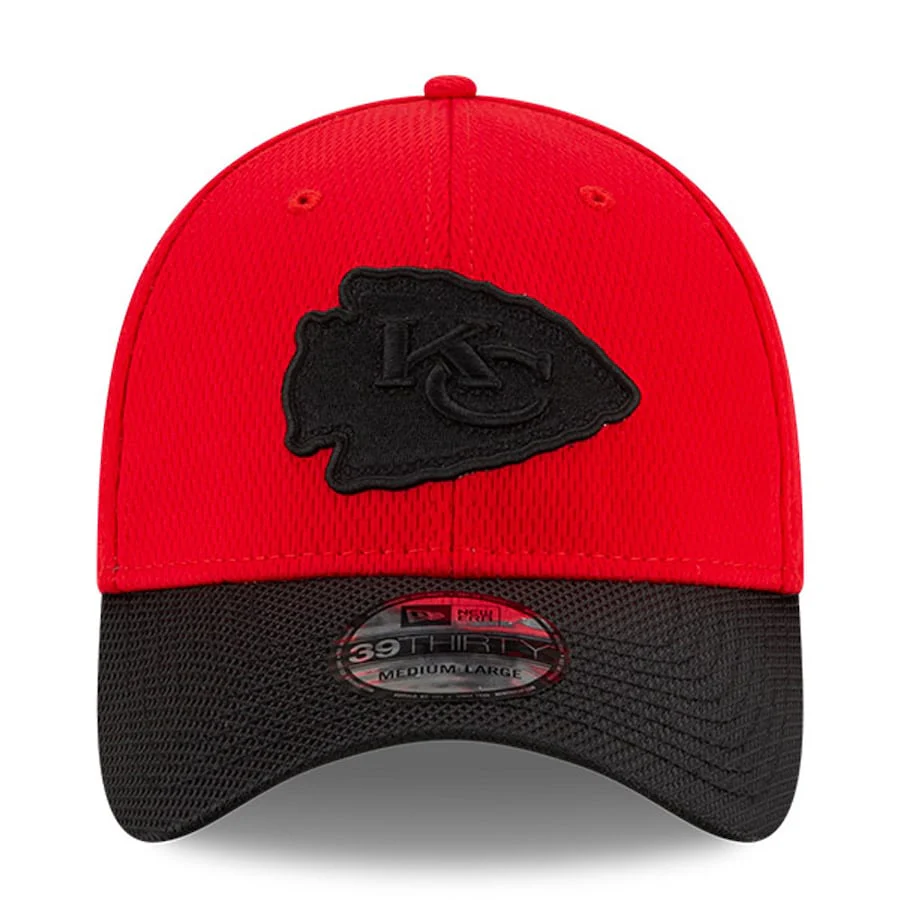 Kansas City Chiefs 2021 New Era NFL Sideline Road Red 39THIRTY Flex Hat - Image 2