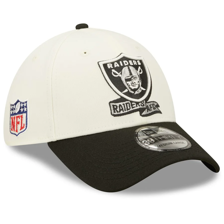 Las Vegas Raiders 2022 Sideline New Era Cream/Black - 39THIRTY 2-Tone Flex Hat - Image 2