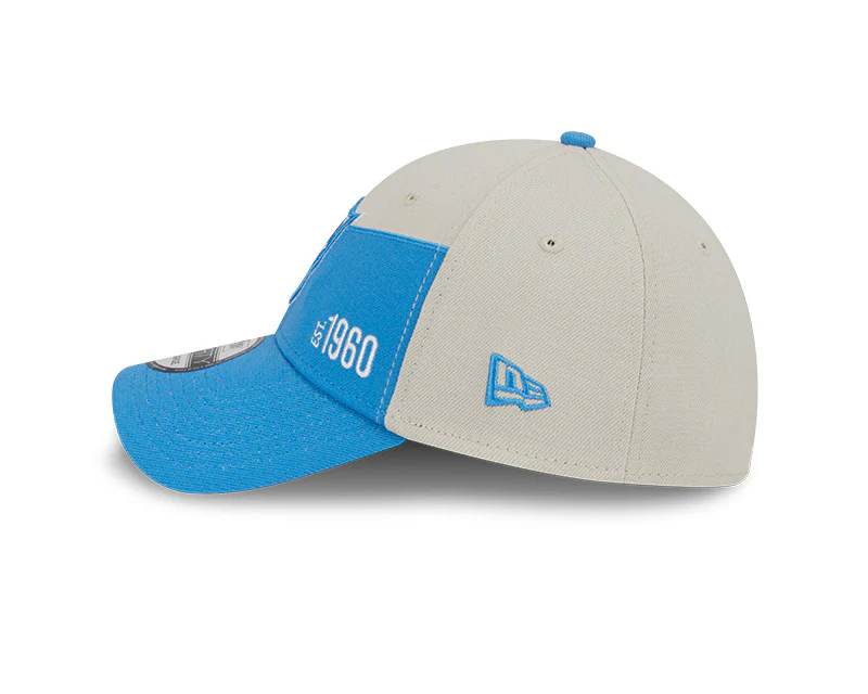 Los Angeles Chargers New Era 2023 Historic Sideline 39THIRTY Flex Hat - Cream/Blue - Image 4