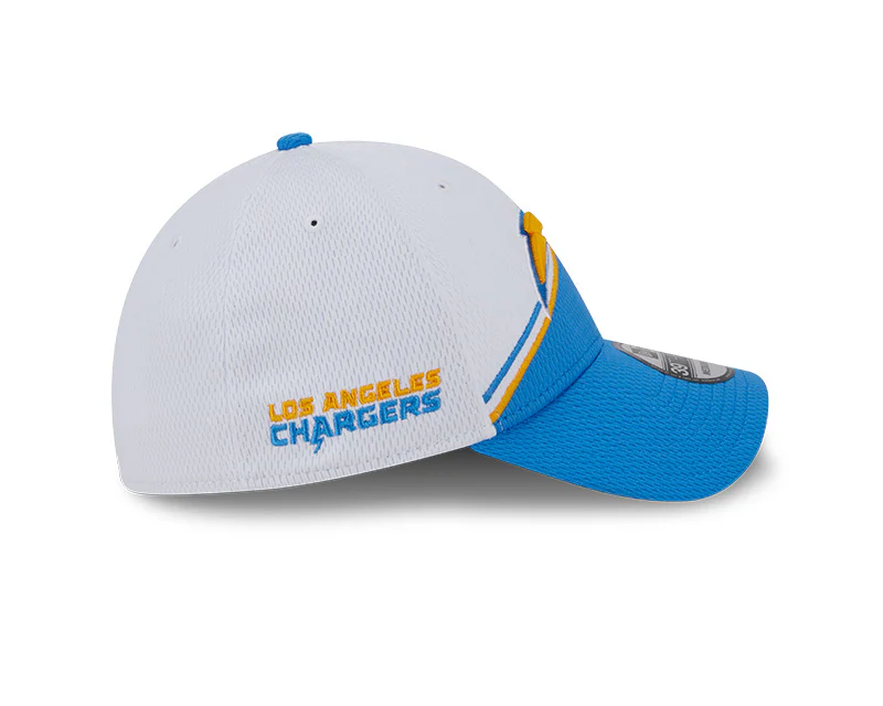 Los Angeles Chargers New Era 2023 Sideline 39THIRTY Flex Hat - White/Light Blue - Image 5