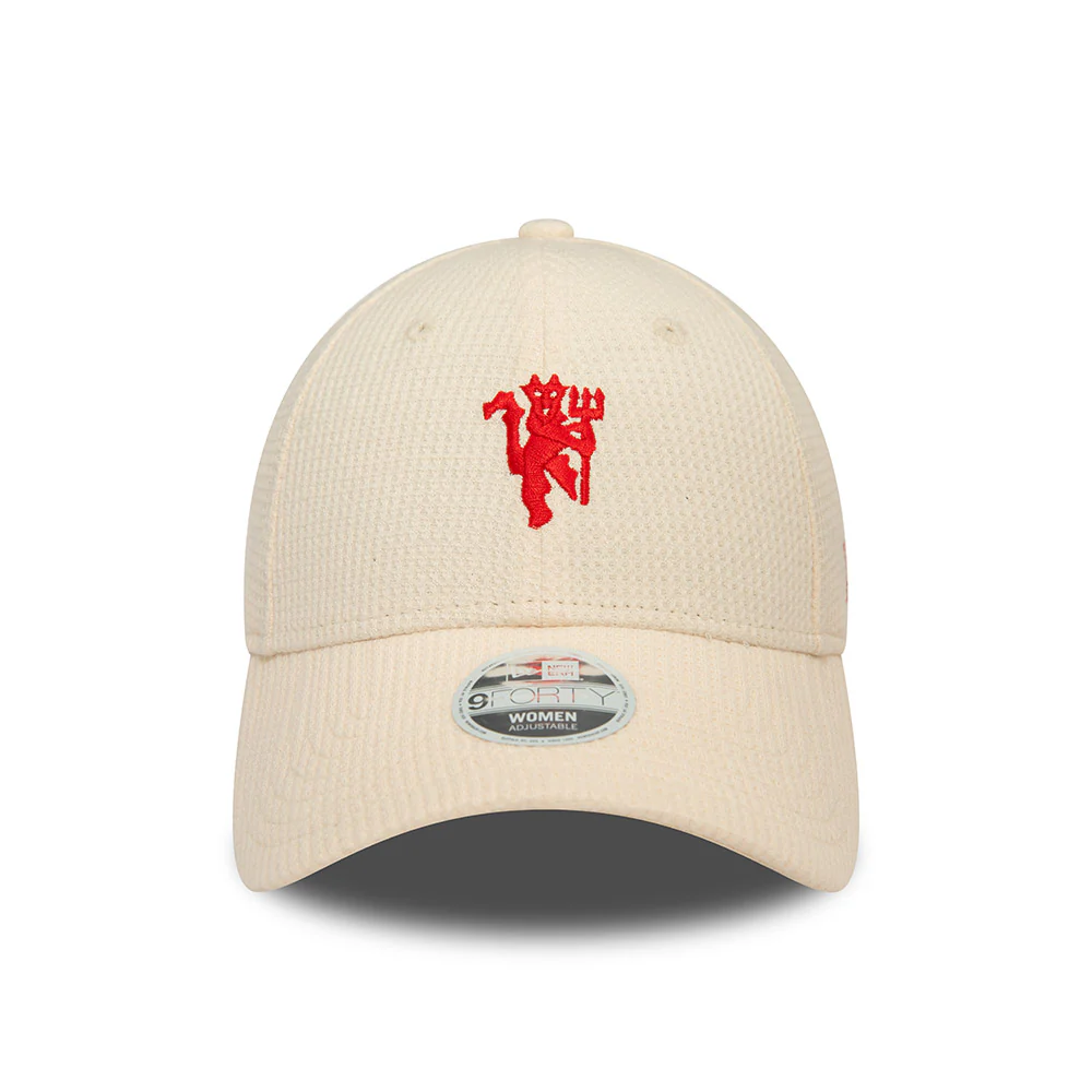 Manchester United FC Womens Jersey Stitch Off White / Red Logo 9FORTY Adjustable Cap - Image 4