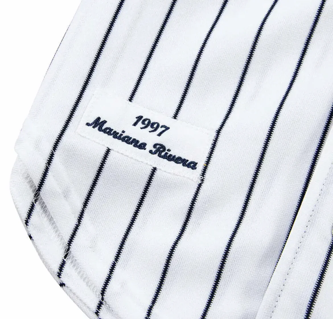 Mariano Rivera #42 Jackie Robinson 50th Patch New York Yankees Mitchell & Ness 1997 Authentic Cooperstown Collection Pinstripe Jersey - Image 4