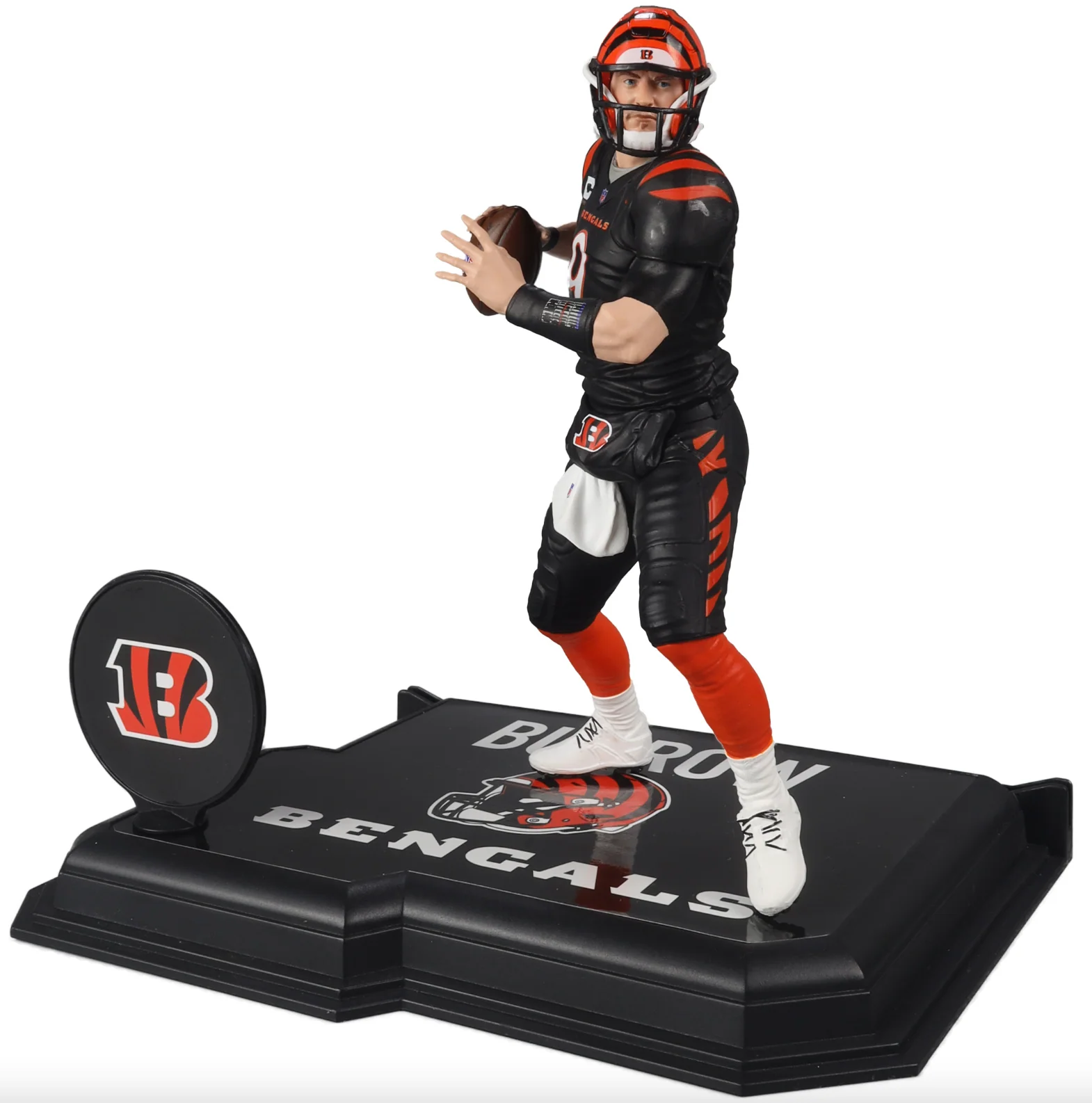 McFarlane NFL Sports Picks - Joe Burrow Black Jersey Figure - Cincinnati Bengals - Image 3