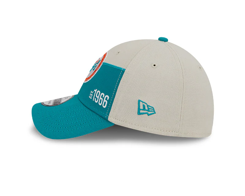 Miami Dolphins New Era 2023 Historic Sideline 39THIRTY Flex Hat - Cream/Teal - Image 4