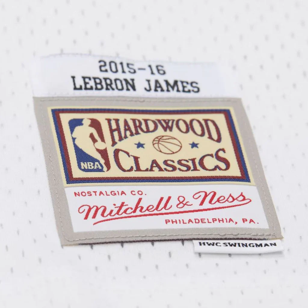 LeBron James #23 Cleveland Cavaliers Mitchell & Ness 2015-16 Hardwood Classics Swingman Throwback Home Jersey - White - Image 4