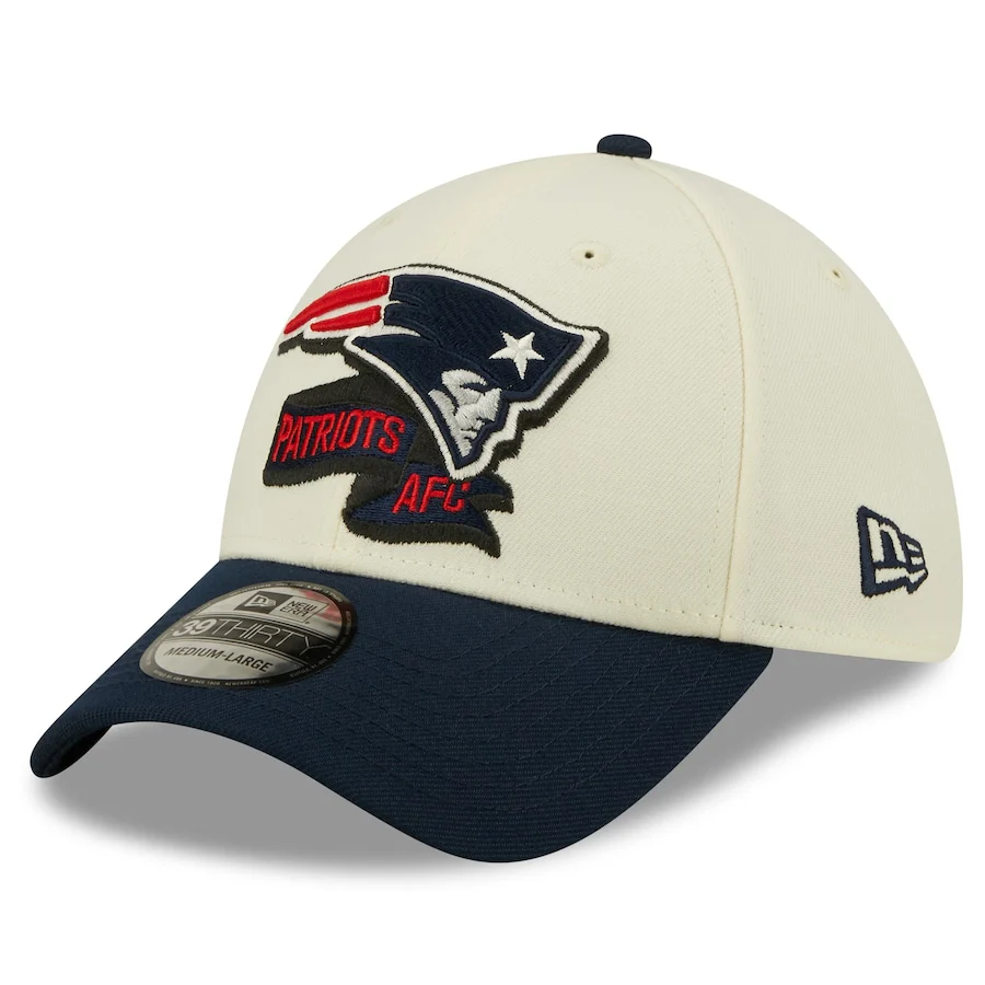New England Patriots 2022 Sideline New Era Cream/Navy - 39THIRTY 2-Tone Flex Hat - Image 3