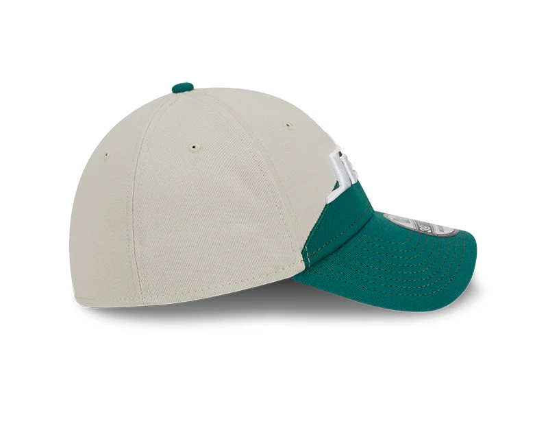 New York Jets New Era 2023 Historic Sideline 39THIRTY Flex Hat - Cream/Green - Image 5