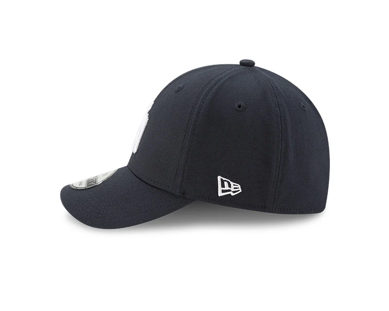 New York Yankees New Era Navy Team Classic Game - 39THIRTY Flex Hat - Image 4
