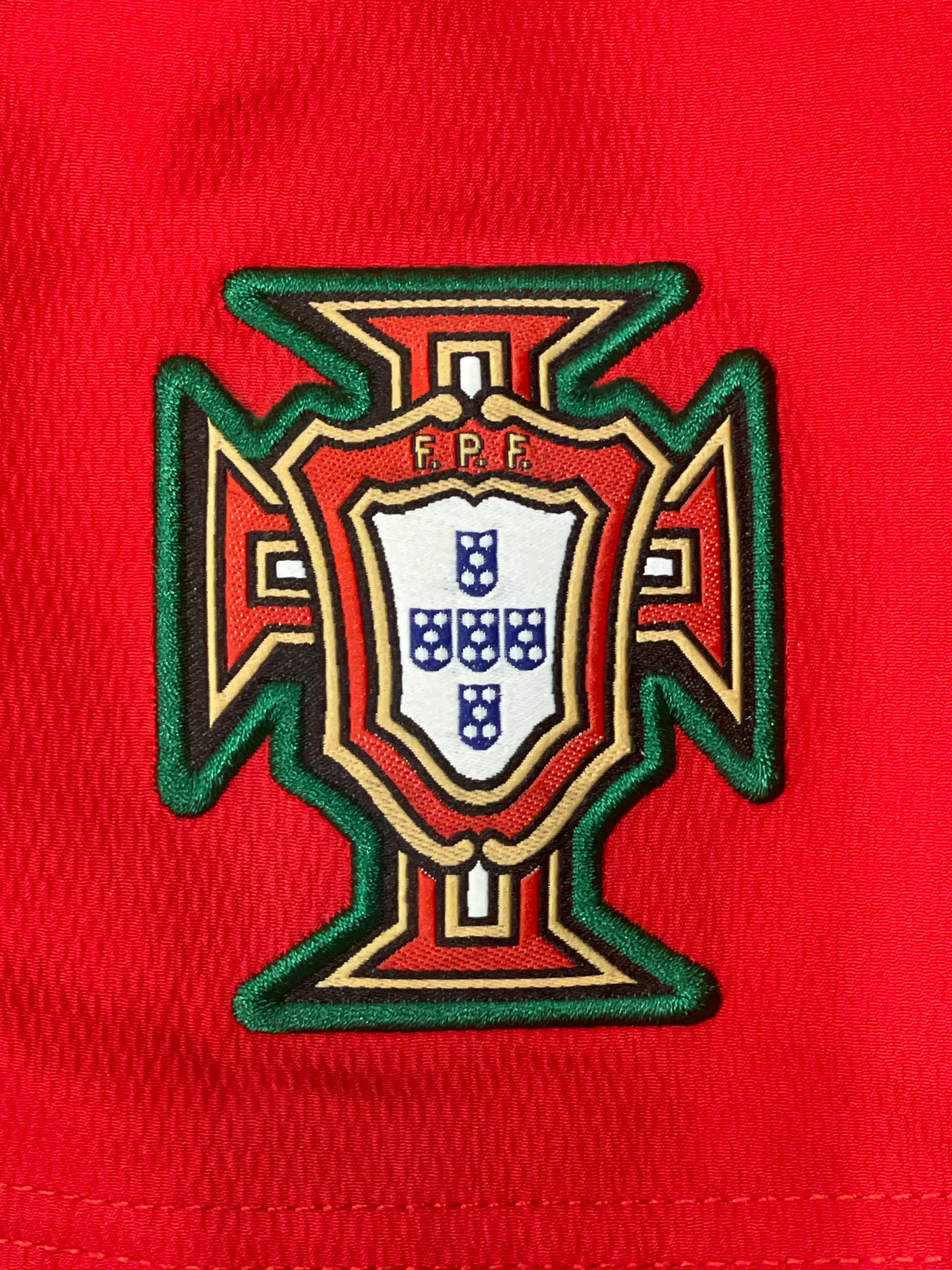 Portugal Nike 2008-10 Home Soccer Shorts - Image 4