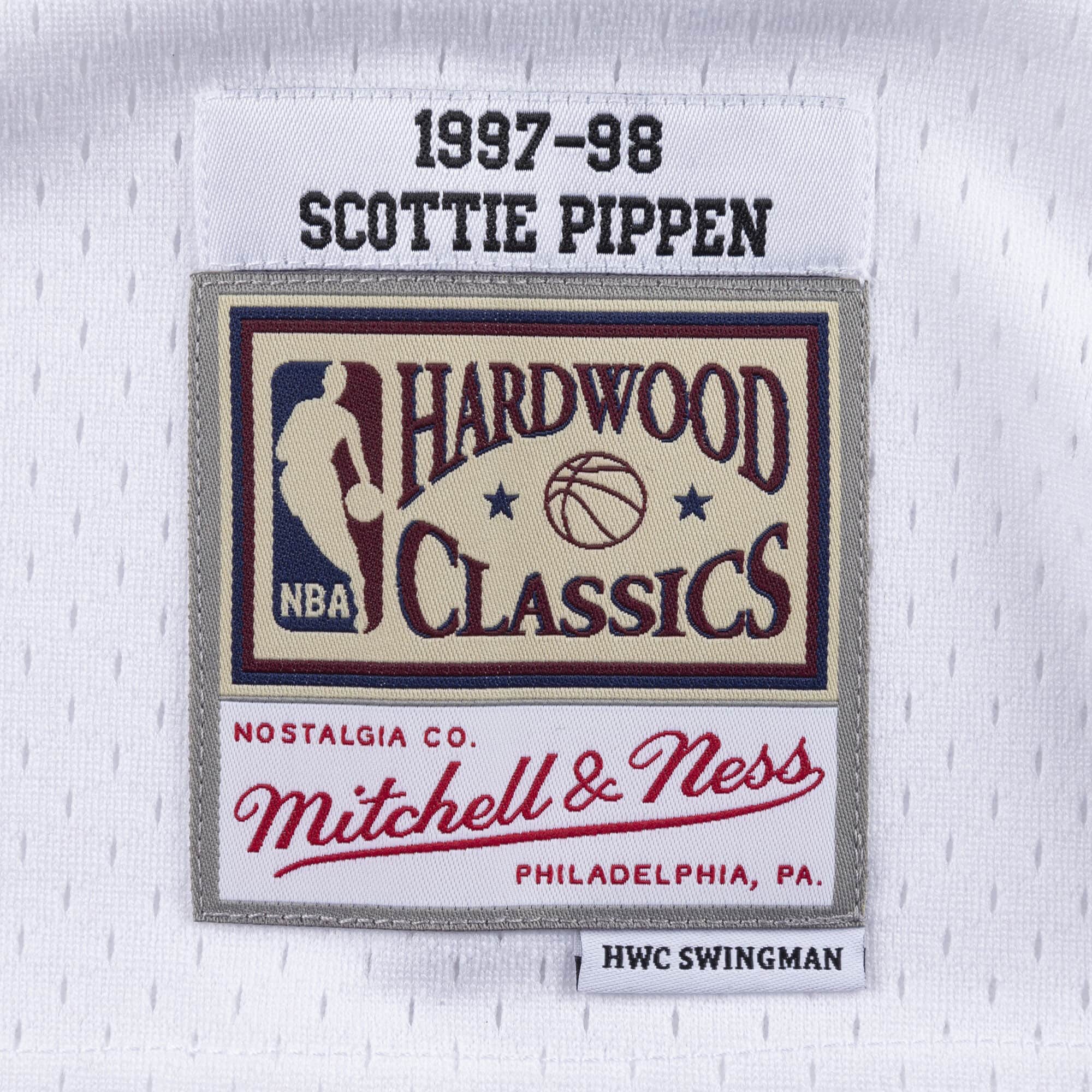 Scottie Pippen Chicago Bulls Mitchell & Ness 1997-98 Hardwood Classic Swingman Home Jersey - Image 3