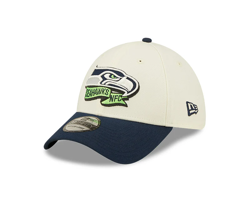 Seattle Seahawks 2022 Sideline New Era Cream/Navy - 39THIRTY 2-Tone Flex Hat - Image 2