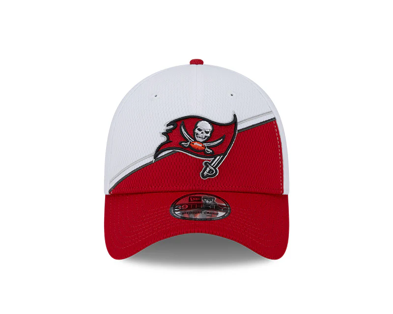Tampa Bay Buccaneers New Era 2023 Sideline 39THIRTY Flex Hat - White/Red - Image 3