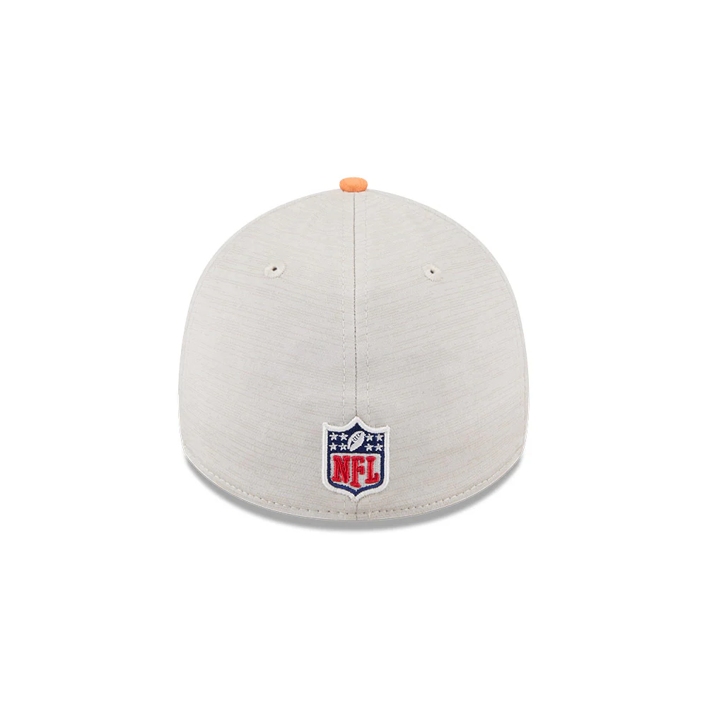 Tampa Bay Buccaneers New Era 2024 Sideline Historic 39THIRTY Flex Hat - Stone/ Orange - Image 4