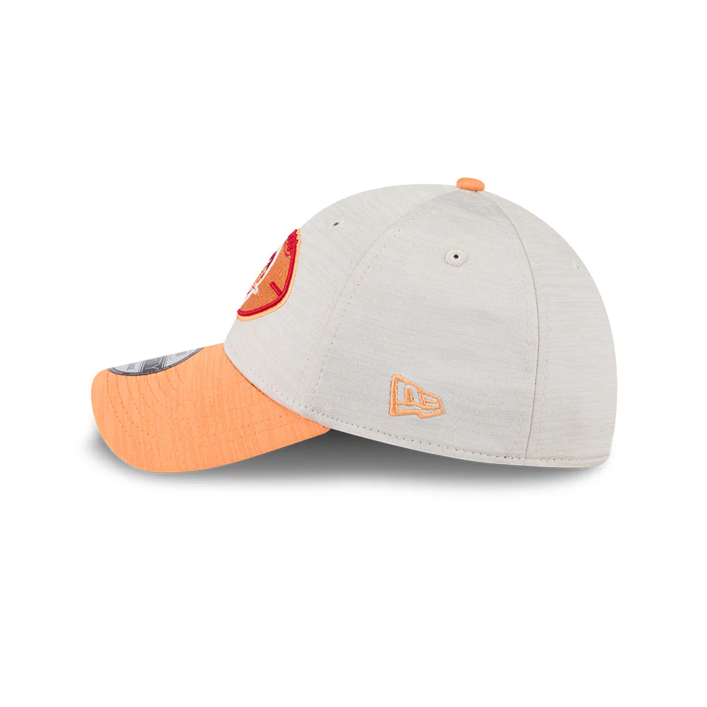 Tampa Bay Buccaneers New Era 2024 Sideline Historic 39THIRTY Flex Hat - Stone/ Orange - Image 6