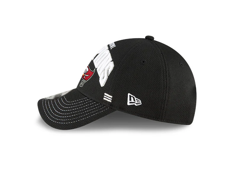 Tampa Bay Buccaneers New Era Black Super Bowl LV Champions - Locker Room 9FORTY Snapback Adjustable Hat - Image 4