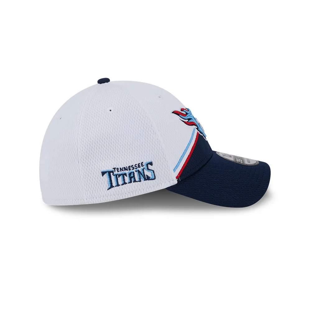 Tennessee Titans New Era 2023 Sideline 39THIRTY Flex Hat - White/Navy - Image 5
