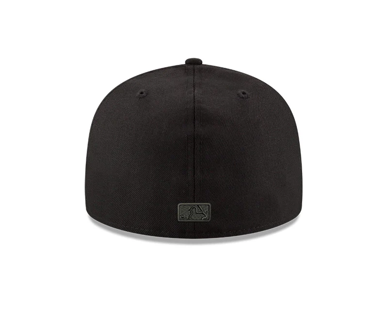 Toronto Blue Jays Black/Red Blackout 59fifty Fitted Hat - Image 3