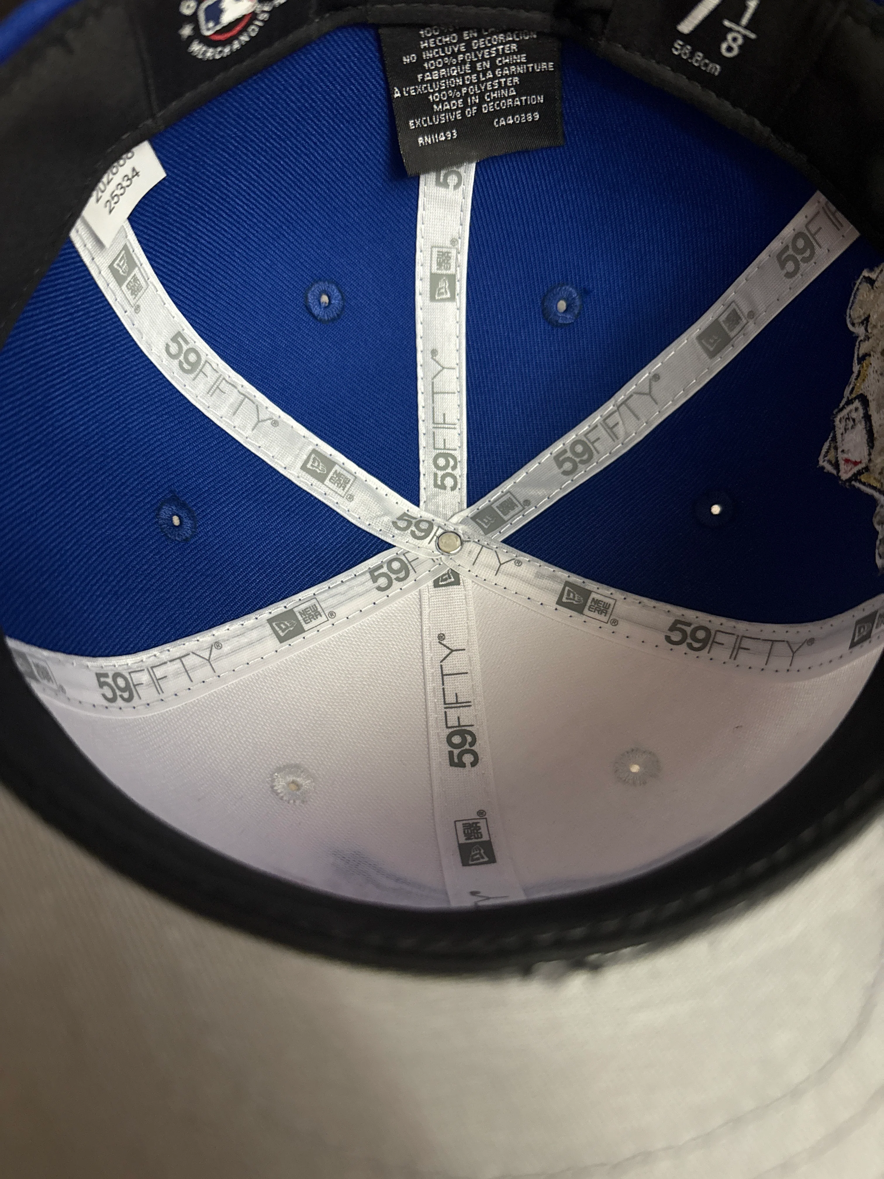 Toronto Blue Jays New Era White Front Alternate 3 - 2025 World Series 59FIFTY Fitted Hat with Embroidered WS - Image 7